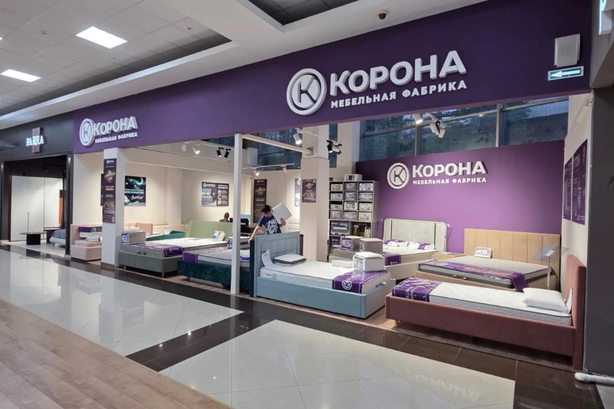Открылся фирменный салон «Корона» в Сочи Открылся фирменный салон «Корона» в Сочи