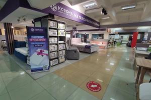 Фирменный магазин «КОРОНА», пр-т Ульяновский, 24, (павильон перед центральным входом)  Фирменный магазин «КОРОНА», пр-т Ульяновский, 24, (павильон перед центральным входом)